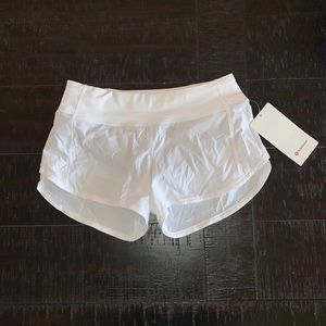 Never worn lululemon shorts!!